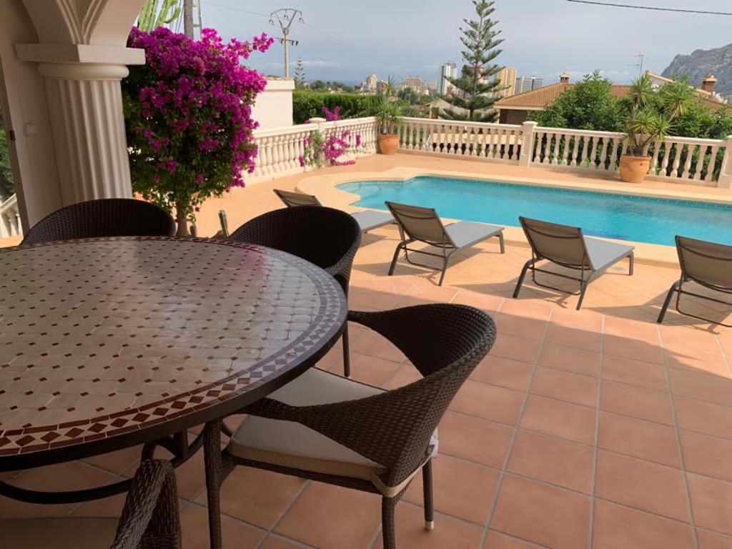 The Best Holiday Villa 칼페 외부 사진